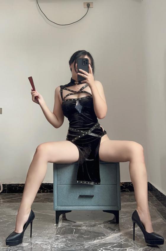 秋不吃鱼-劈叉旗袍[22P-29MB]