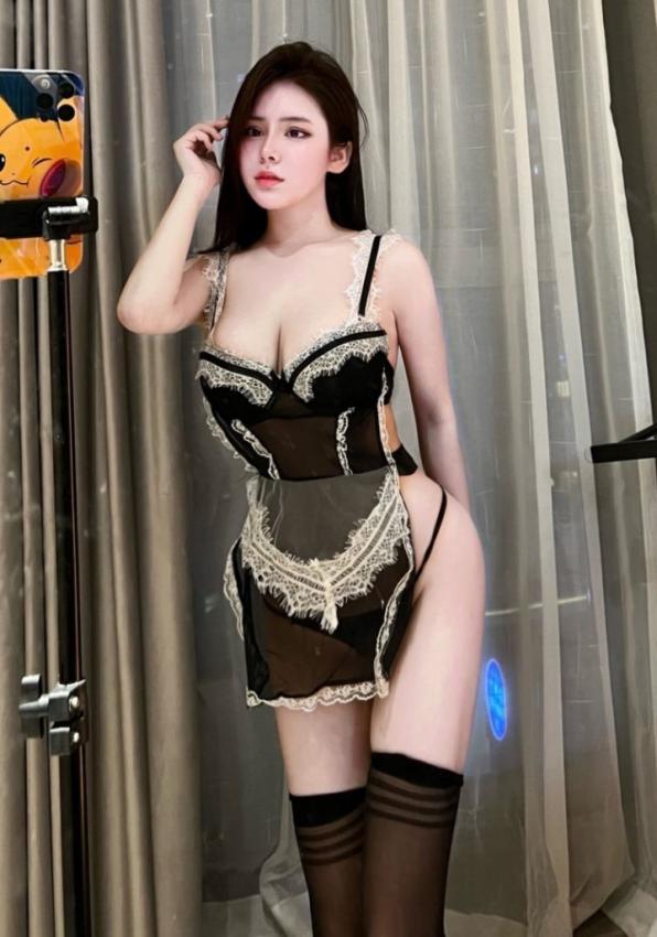 奔跑的晶螺儿-性感女仆装 [30P-53M]